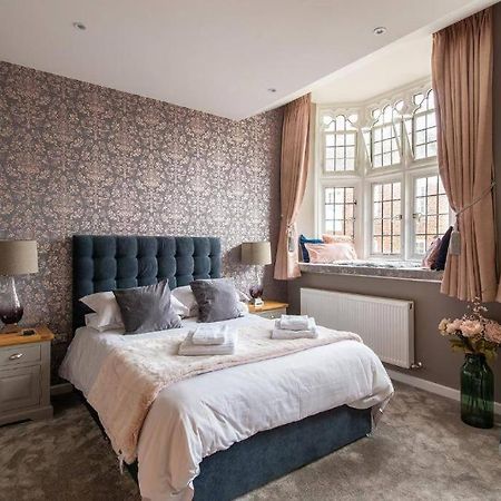 The Most Central Apartment In Canterbury Stunning Interiors, Fully Equipped, City Views And Free Wifi! Ngoại thất bức ảnh