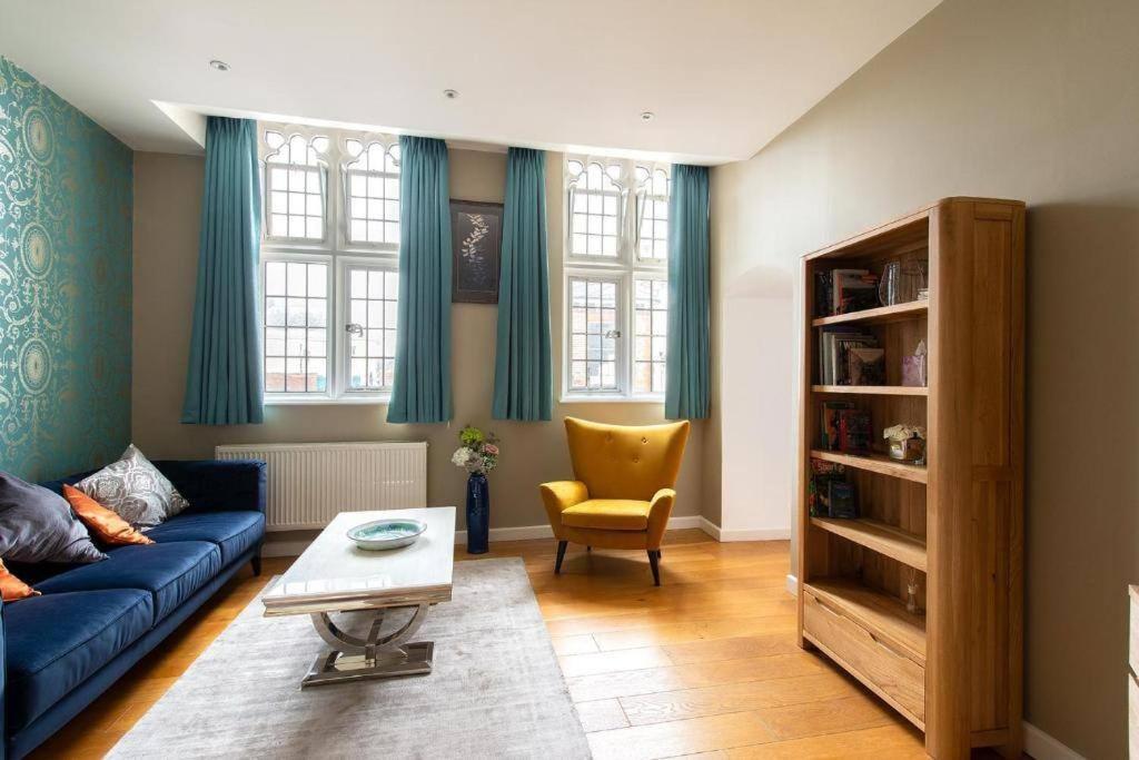 The Most Central Apartment In Canterbury Stunning Interiors, Fully Equipped, City Views And Free Wifi! Ngoại thất bức ảnh