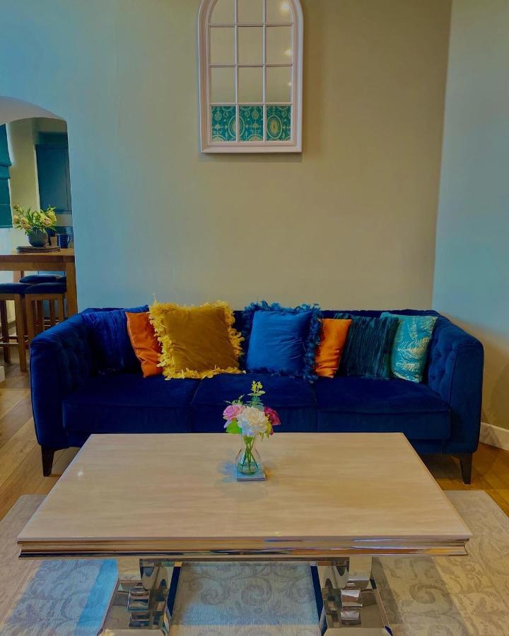 The Most Central Apartment In Canterbury Stunning Interiors, Fully Equipped, City Views And Free Wifi! Ngoại thất bức ảnh